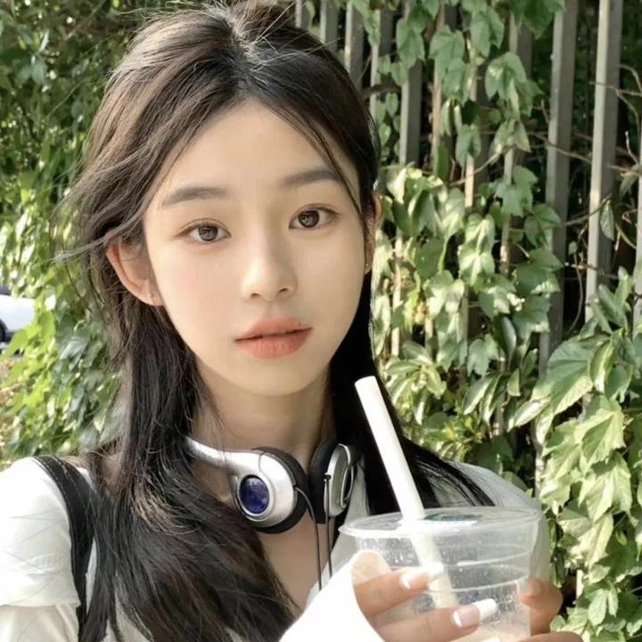 为丑女献上花束